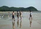 IMG 0539A  Strandbredden på Qan Lan øen i Halong Bugten